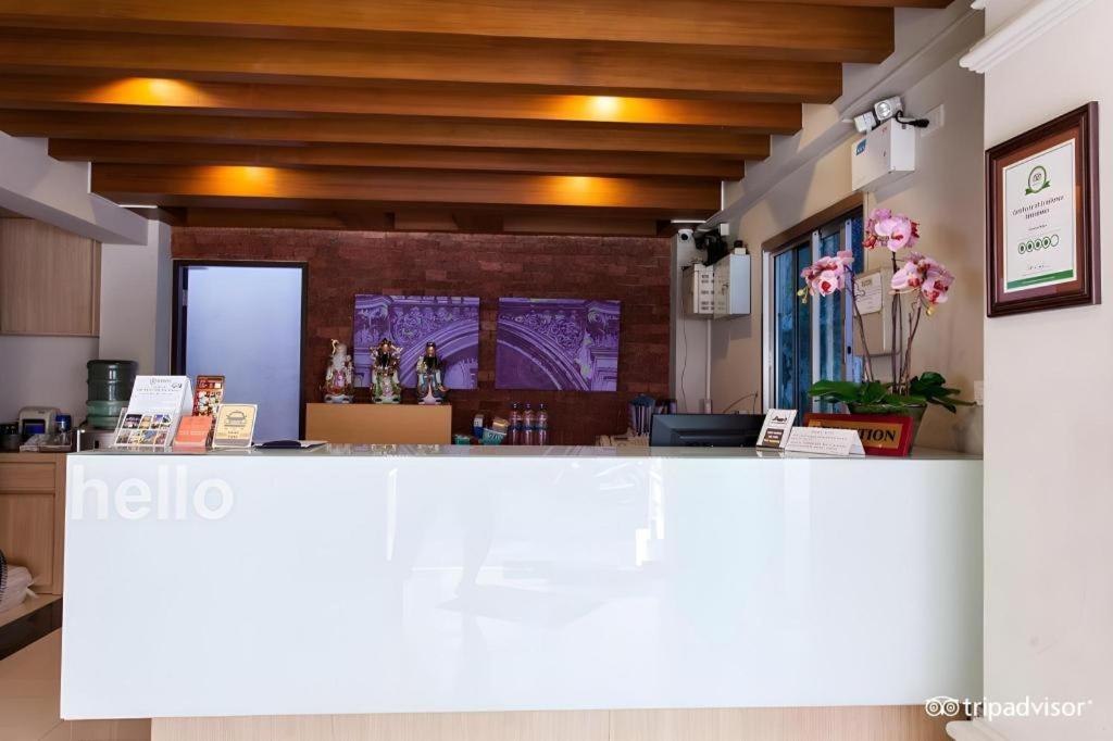 Chinotel Phuket Extérieur photo