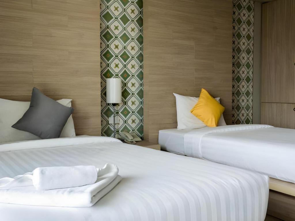 Chinotel Phuket Extérieur photo