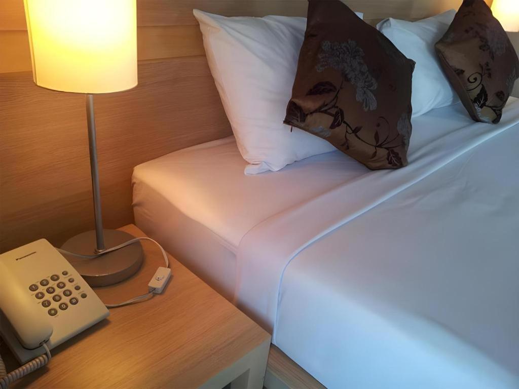 Chinotel Phuket Extérieur photo