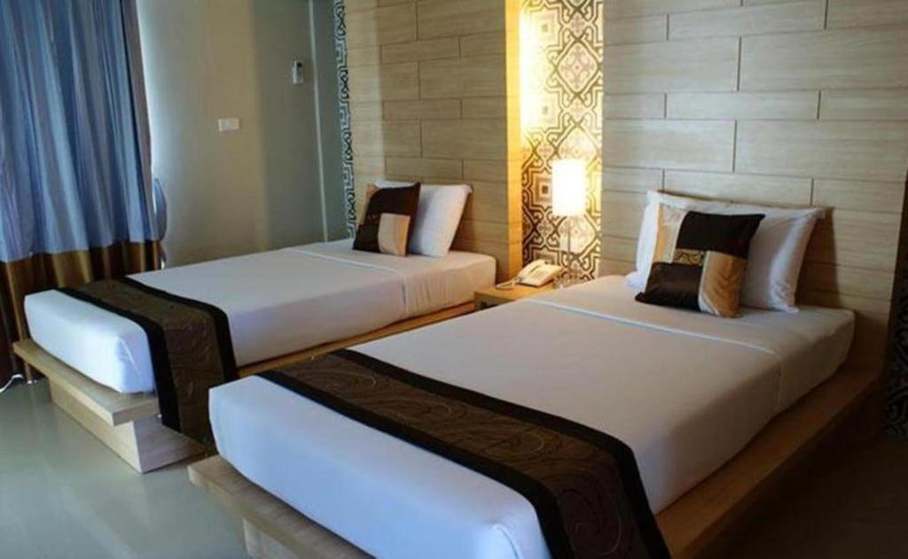 Chinotel Phuket Extérieur photo